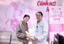 Sản phụ 30 tuổi chiến thắng ung thư vú, vỡ òa hạnh phúc làm mẹ