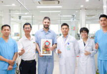 Điều trị thành công ca vỡ phình động mạch thông trước cho bệnh nhân nước ngoài